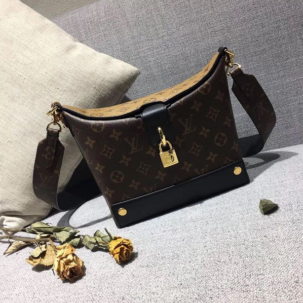 2017 louis vuitton fashion show original monogram bag mm M51179 JH00734zm75