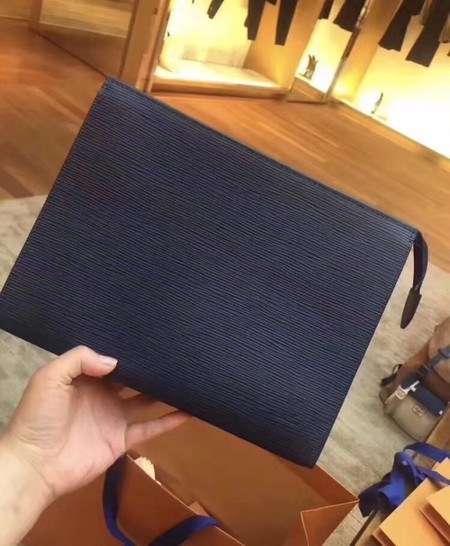 AAA 1:1 Louis Vuitton EPI Leather M67184 black JH00693Bu52