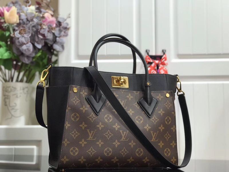 Copy AAAAA Louis Vuitton Original ON MY SIDE M53823 black JH01065YD64