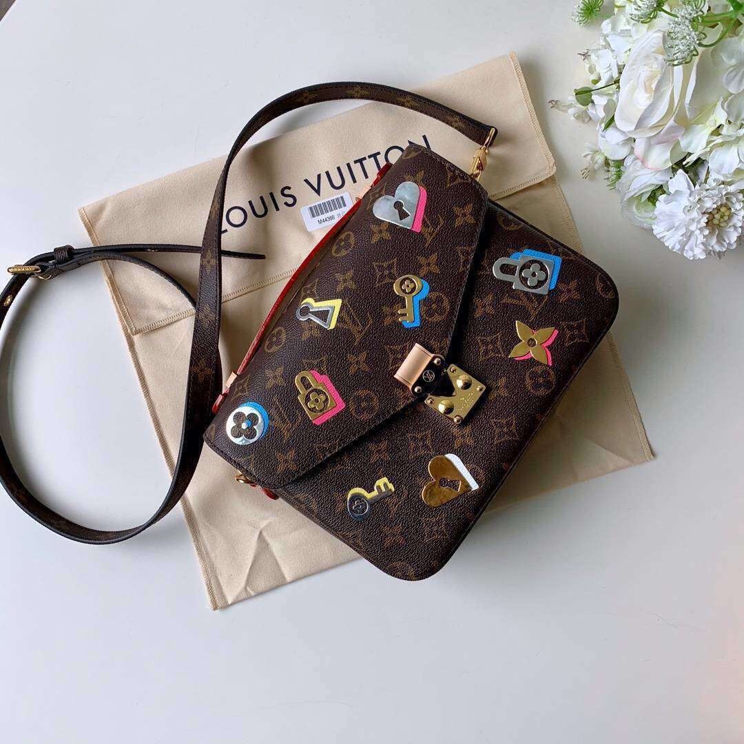 High Quality Imitation Louis Vuitton Original Monogram Canvas POCHETTE METIS M44366 JH01395YP94