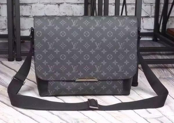 Louis Vuitton Monogram Eclipse Canvas MESSENGER MM EXPLORER M40539 JH01968Sy67