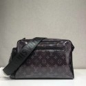 AAAAA Imitation Louis vuitton original CAMERA BAG M43884 black JH01808QQ66