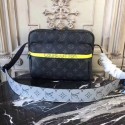 Louis vuitton original monogram fashion show MESSNGER 43845 black JH00267fk36