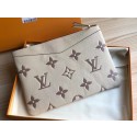 Replica Louis vuitton original POCHETTE VOYAGE M80174 Cream JH00236Ix48