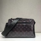 AAAAA Imitation Louis vuitton original CAMERA BAG M43884 black JH01808QQ66