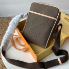 AAAAA Imitation Louis Vuitton Original Shoulder Bag M93223 grey JH00837wA64
