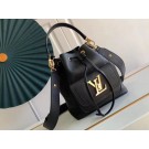 Replica Top Louis Vuitton LOCKME BUCKET M57687 black JH00168Zf62